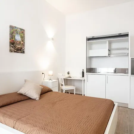 Lena's Gasthuis 3*